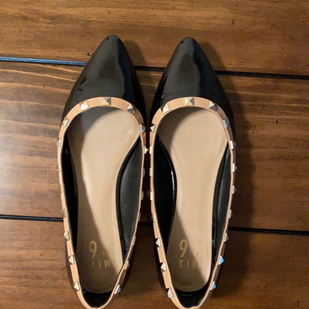 Mix No. 6, Women’s patent leather flats, size 10